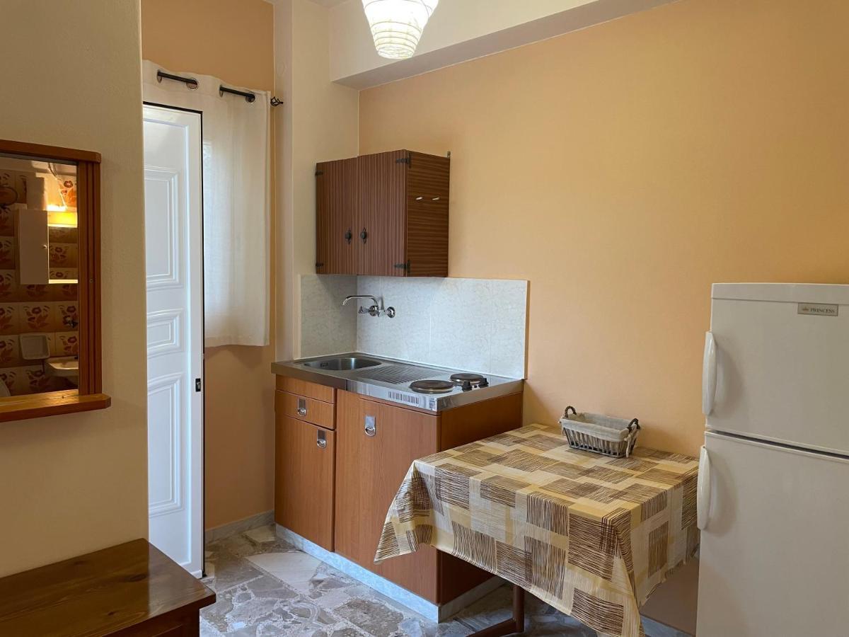 Andreas Studios Svoronata Luaran gambar